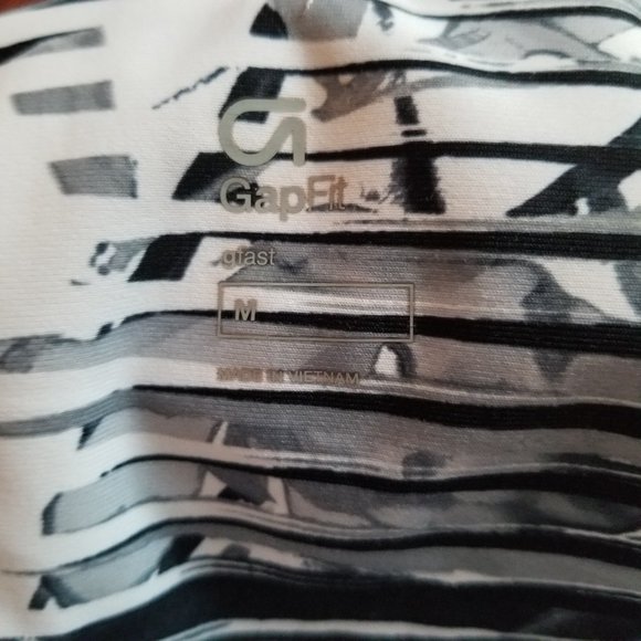 Gap GFast High Rise Capris Black & White Medium - Picture 3 of 3